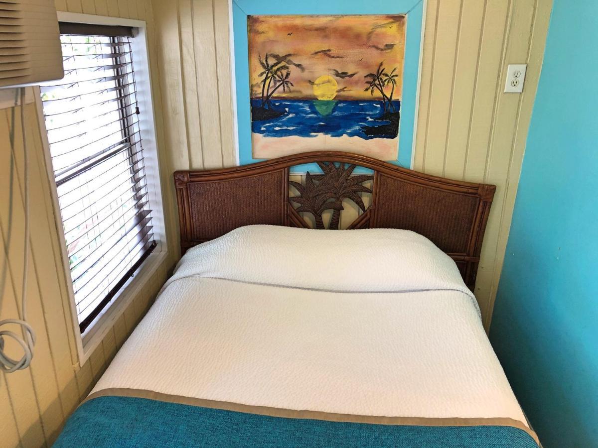 The Pelican Key Largo Cottages Экстерьер фото