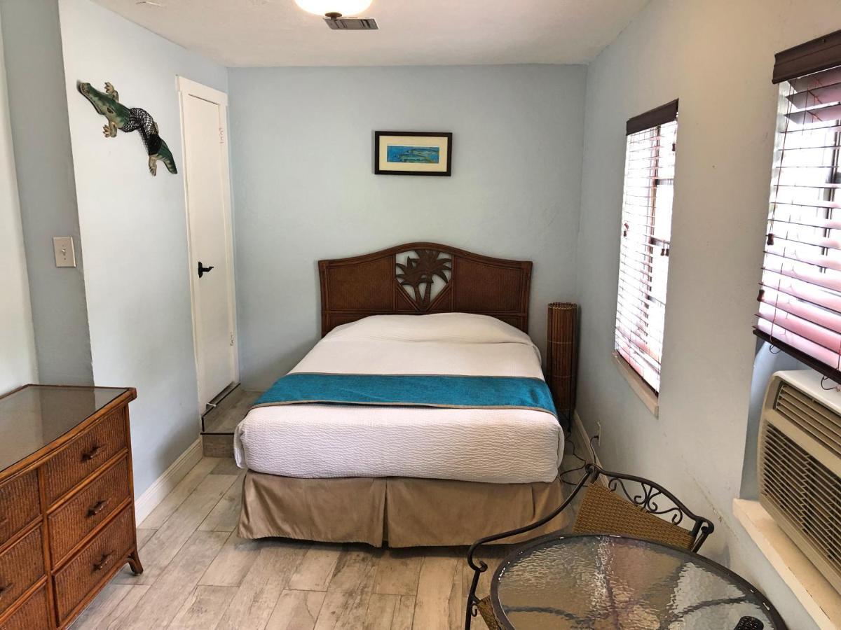 The Pelican Key Largo Cottages Экстерьер фото